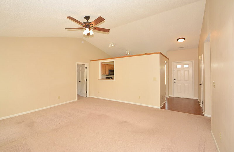 2,100/Mo, 8172 Amble Way Indianapolis, IN 46237 Great Room View