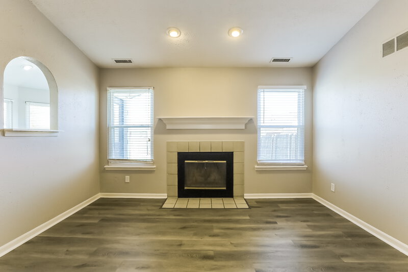 1,775/Mo, 121 Tracy Ridge Blvd New Whiteland, IN 46184 Living Room View