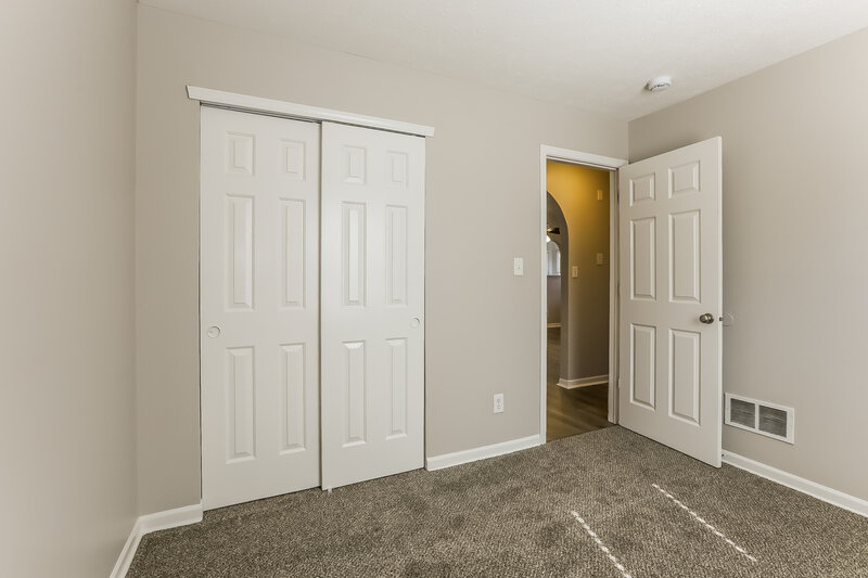 1,775/Mo, 121 Tracy Ridge Blvd New Whiteland, IN 46184 Bedroom View 5