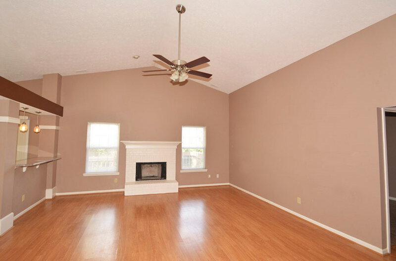 1,420/Mo, 1820 Fullerton Dr Indianapolis, IN 46214 Great Room View