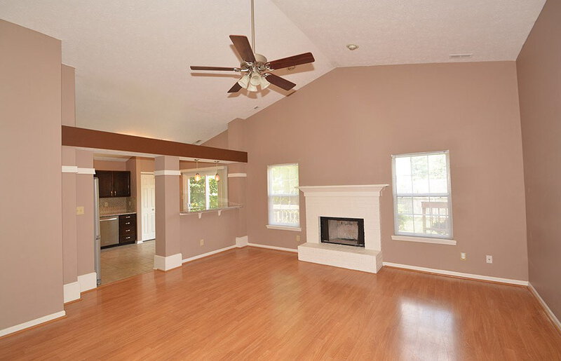 1,420/Mo, 1820 Fullerton Dr Indianapolis, IN 46214 Great Room View 2