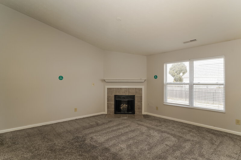 2,620/Mo, 6452 Oyster Key Ln Plainfield, IN 46168 Living Room View 2