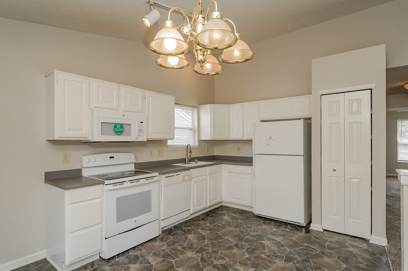 2,620/Mo, 6452 Oyster Key Ln Plainfield, IN 46168 Breakfast Nook View