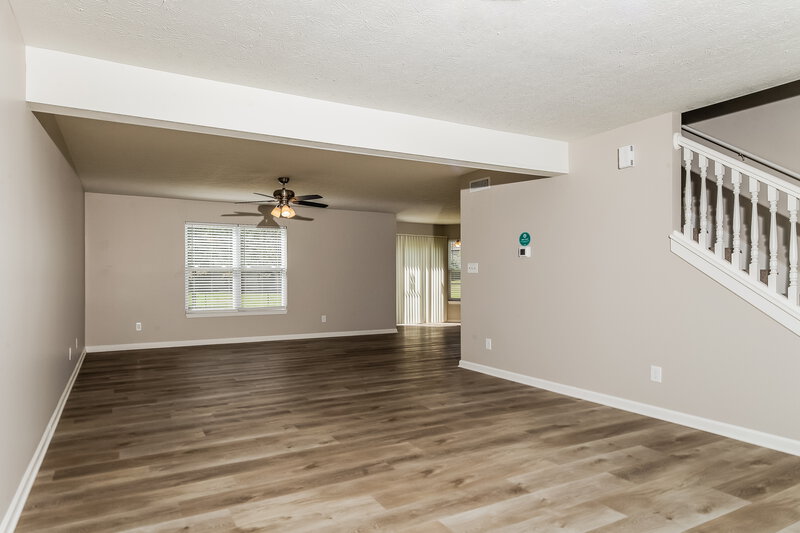 1,850/Mo, 1380 Gettysburg Way Indianapolis, IN 46234 Living Room View