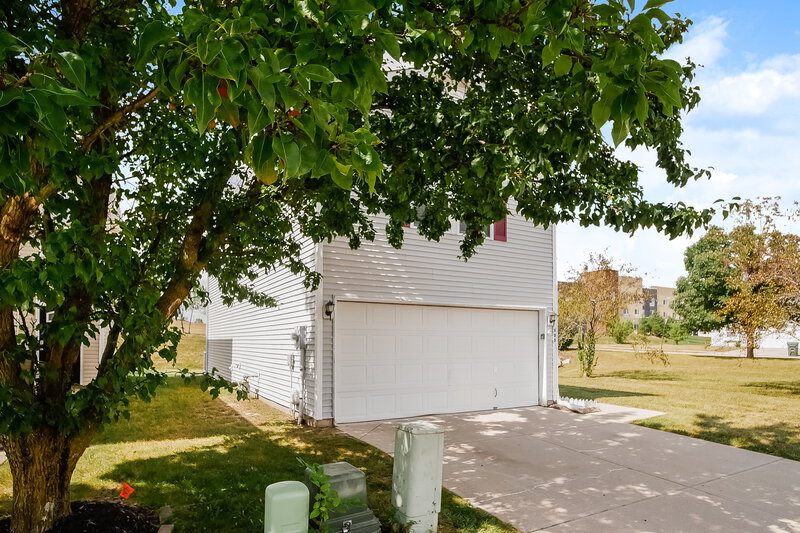 1,435/Mo, 605 Fern St Greenfield, IN 46140 Front View