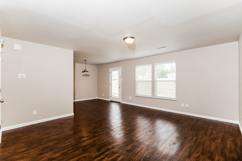 1,435/Mo, 605 Fern St Greenfield, IN 46140 Living Room View 2