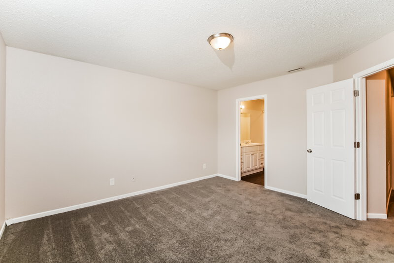 1,435/Mo, 605 Fern St Greenfield, IN 46140 Main Bedroom View 2