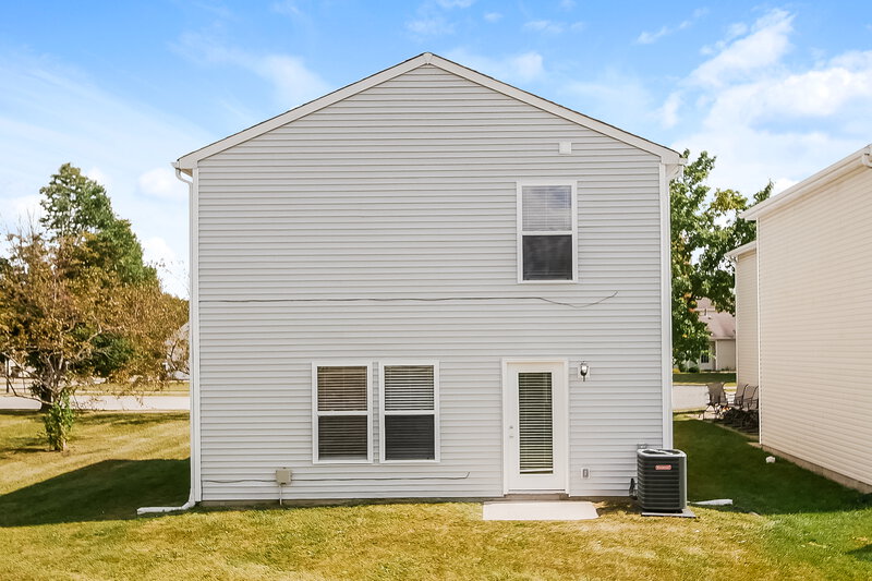 1,435/Mo, 605 Fern St Greenfield, IN 46140 Rear View