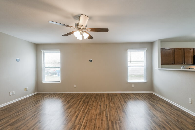 1,620/Mo, 328 Long Bow St Sheridan, IN 46069 Living Room View 3