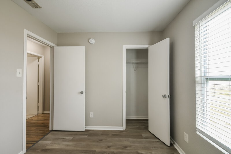 1,620/Mo, 328 Long Bow St Sheridan, IN 46069 Bedroom View 2
