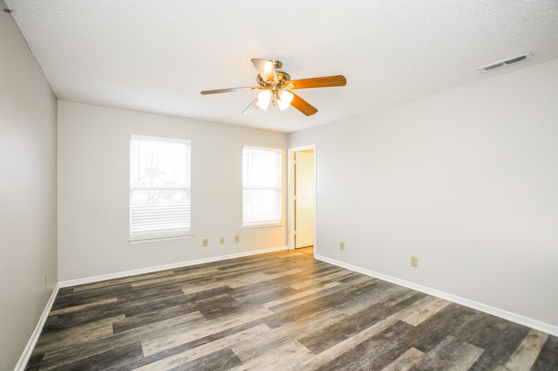 1,840/Mo, 10822 Gathering Dr Indianapolis, IN 46259 Main Bedroom View 2