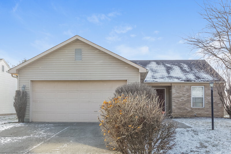 1,545/Mo, 7621 Blue Willow Dr Indianapolis, IN 46239 External View