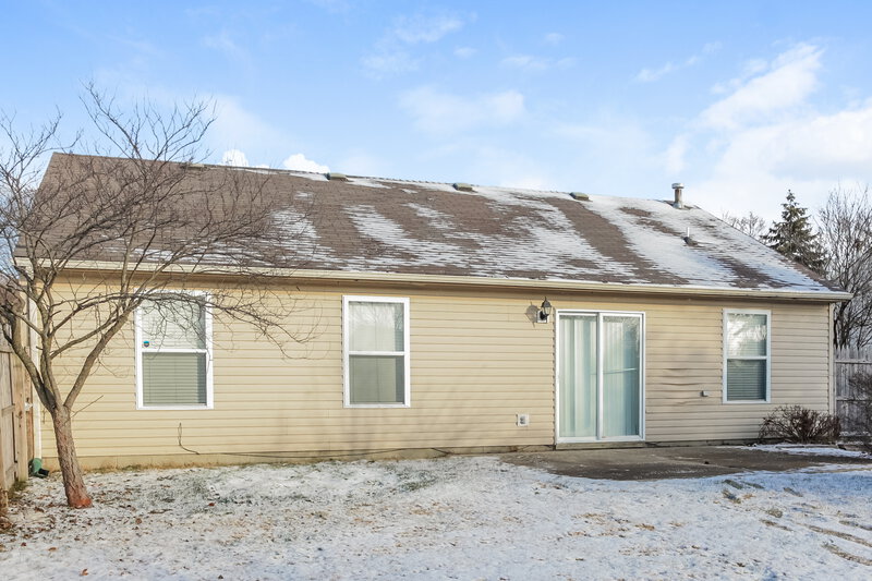 1,545/Mo, 7621 Blue Willow Dr Indianapolis, IN 46239 Rear View 2