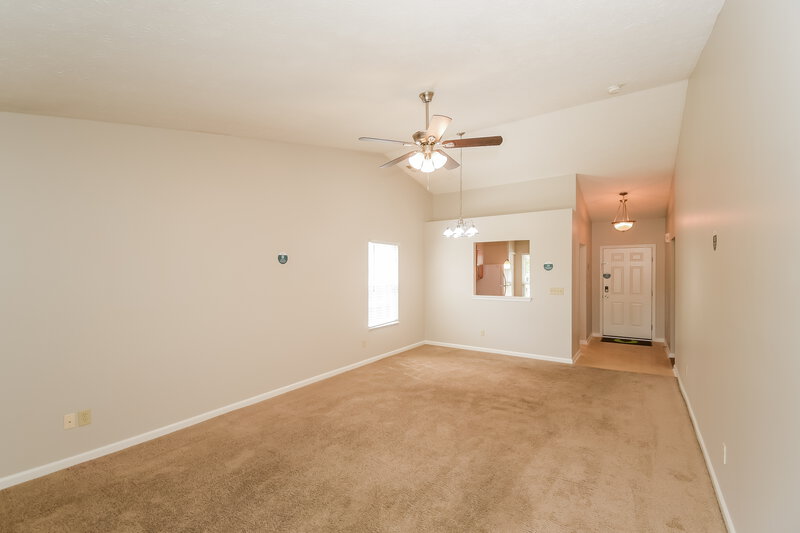 1,850/Mo, 11502 Pegasus Dr Noblesville, IN 46060 Living Room View