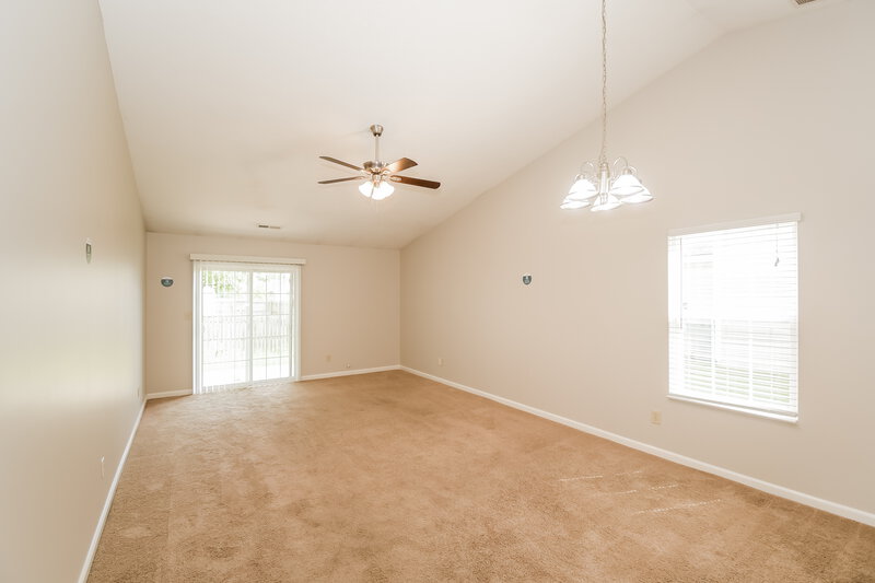 1,850/Mo, 11502 Pegasus Dr Noblesville, IN 46060 Dining Room View