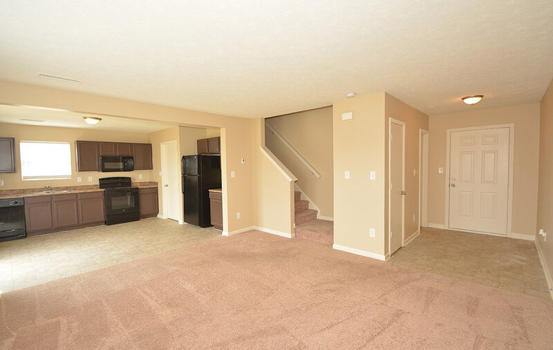 1,410/Mo, 3221 Brandenburg Dr Indianapolis, IN 46239 Family Room View 2