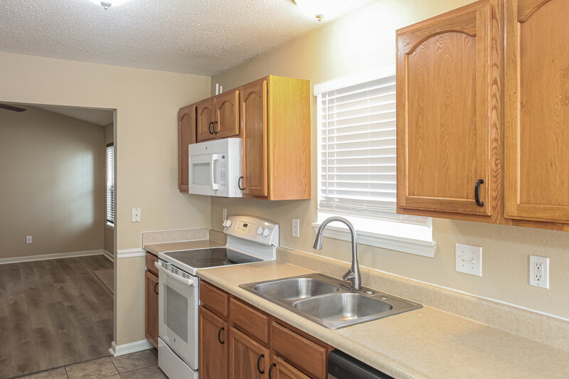 1,765/Mo, 9743 Centennial Ct Avon, IN 46123 Kitchen View