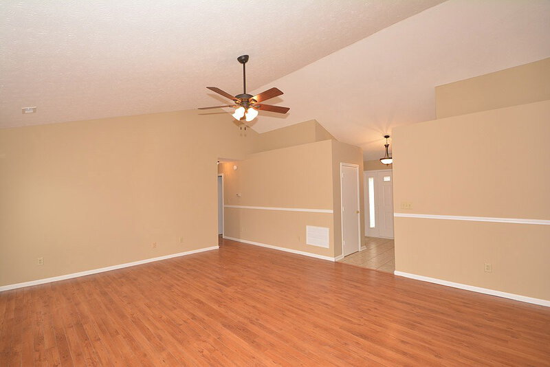 1,695/Mo, 423 Garden Grace Dr Indianapolis, IN 46239 Great Room View
