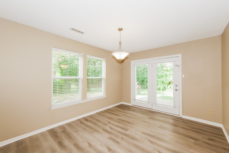 1,790/Mo, 511 Van Buren St Greenfield, IN 46140 Dining Room View 2