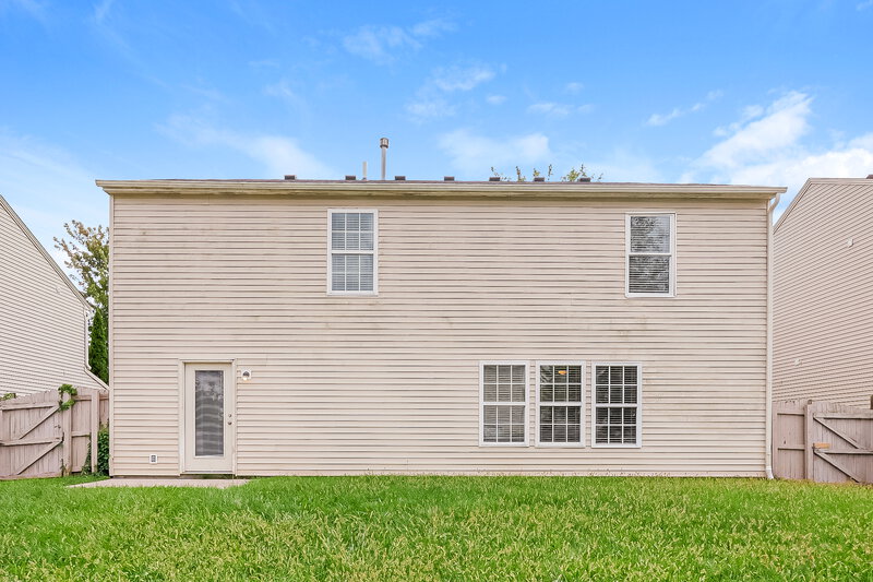 2,000/Mo, 2950 Hearthside Dr Greenwood, IN 46142 Rear View