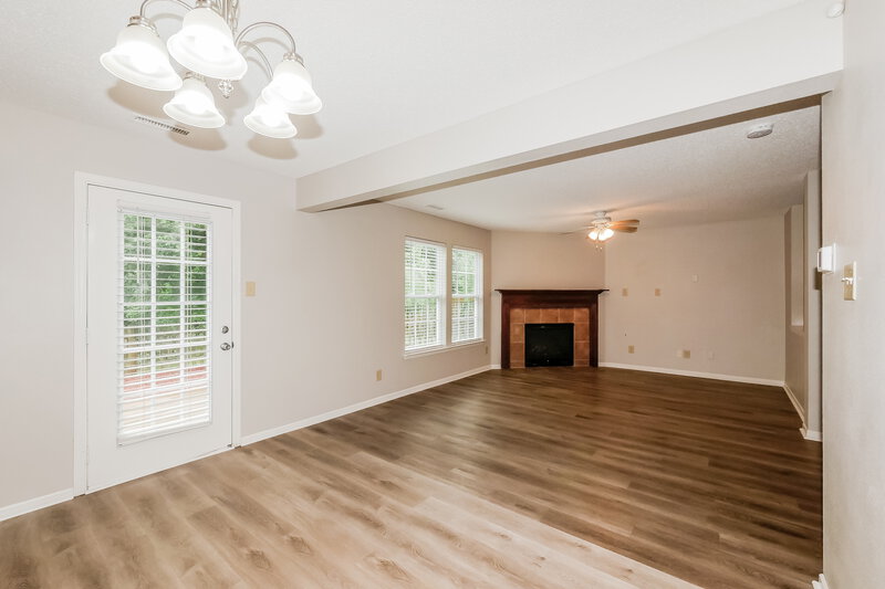 1,960/Mo, 15241 Clear St Noblesville, IN 46060 Dining Room View