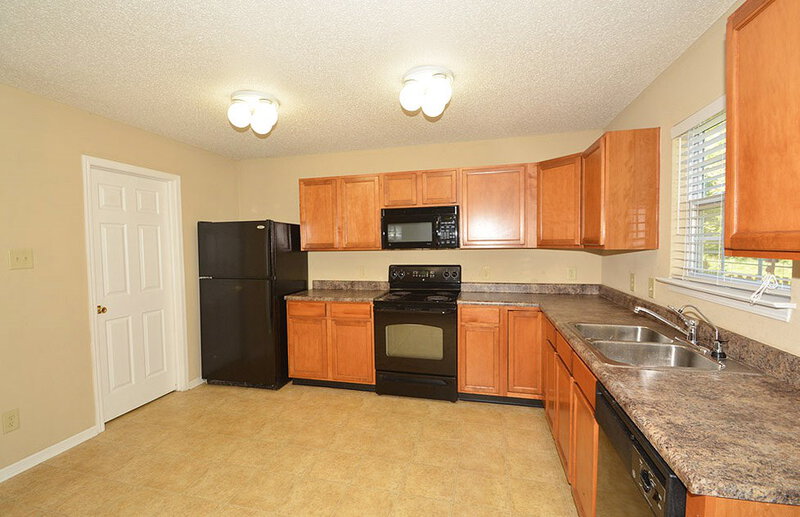 1,675/Mo, 15241 Clear St Noblesville, IN 46060 Kitchen View 4