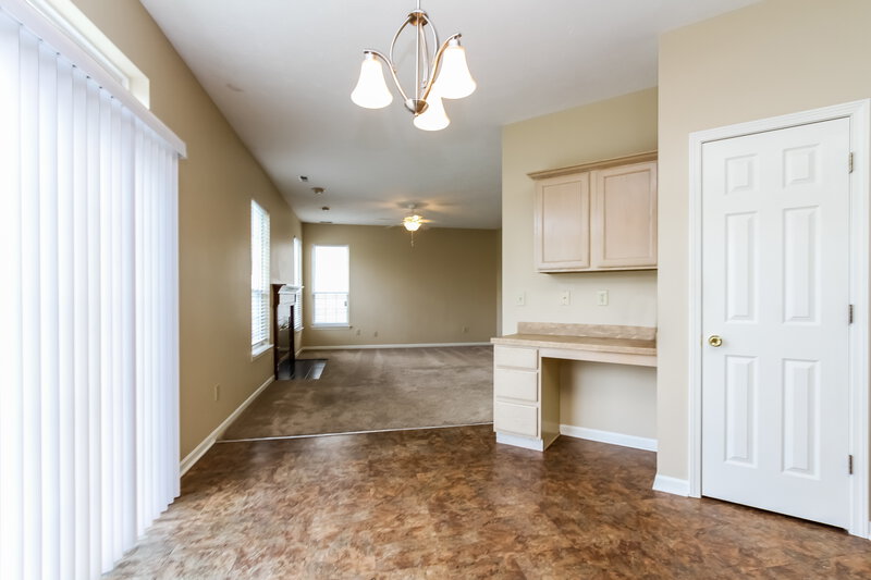 0/Mo, 12717 Tealwood Dr Indianapolis, IN 46236 Floorplan View 2