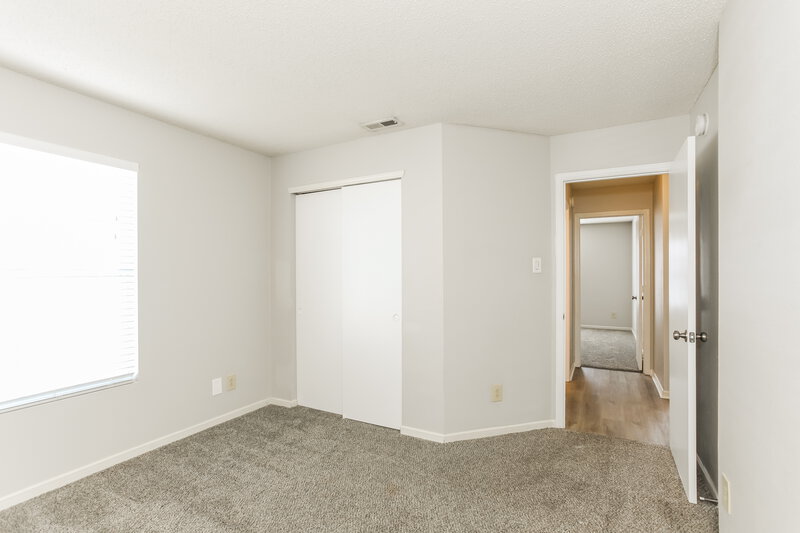 1,825/Mo, 2989 Hearthside Dr Greenwood, IN 46143 Bedroom View 3