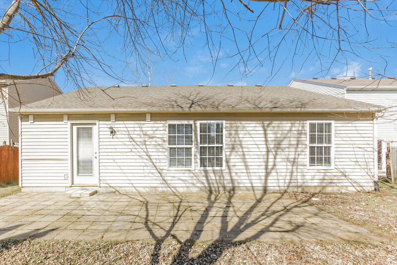 1,825/Mo, 2989 Hearthside Dr Greenwood, IN 46143 Rear View