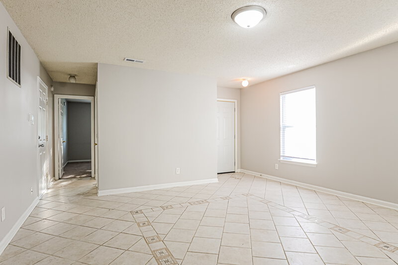 1,575/Mo, 13277 N Etna Green Dr Camby, IN 46113 Living Room View 3