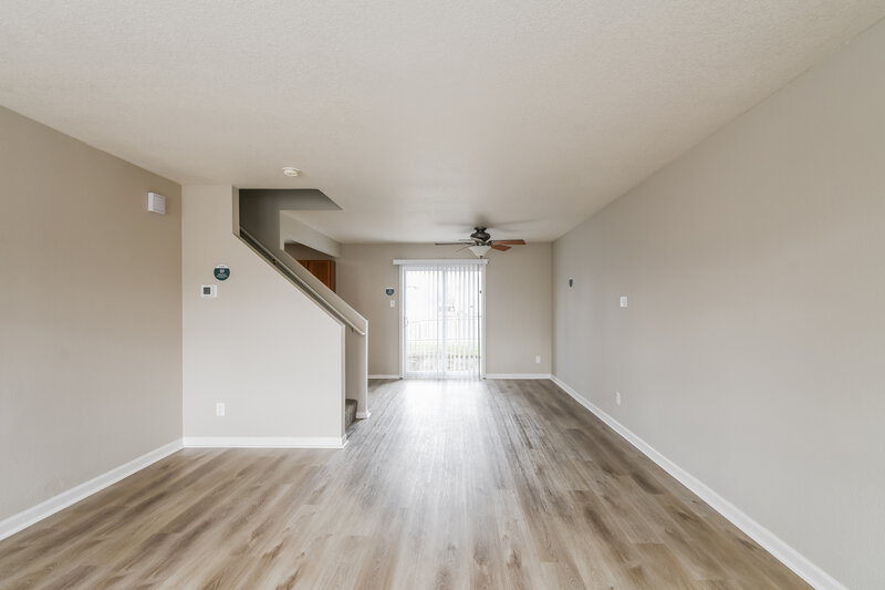 1,740/Mo, 321 Long Bow St Sheridan, IN 46069 Living Room View 2