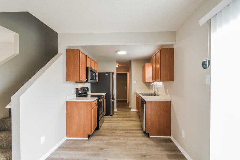 1,740/Mo, 321 Long Bow St Sheridan, IN 46069 Dining Room View