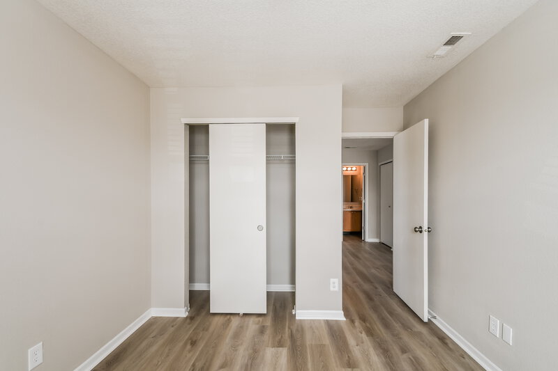 1,740/Mo, 321 Long Bow St Sheridan, IN 46069 Bedroom View 2