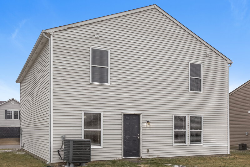 1,750/Mo, 7905 States Bend Dr Indianapolis, IN 46239 Rear View 2