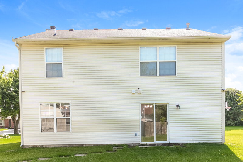 2,025/Mo, 8130 Amble Way Indianapolis, IN 46237 Rear View