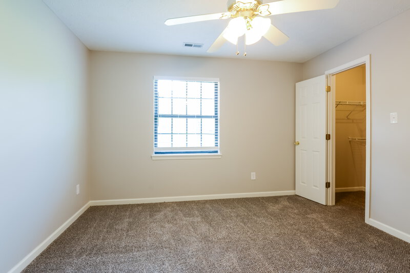 1,830/Mo, 5510 Allison Way Noblesville, IN 46062 Family Room View