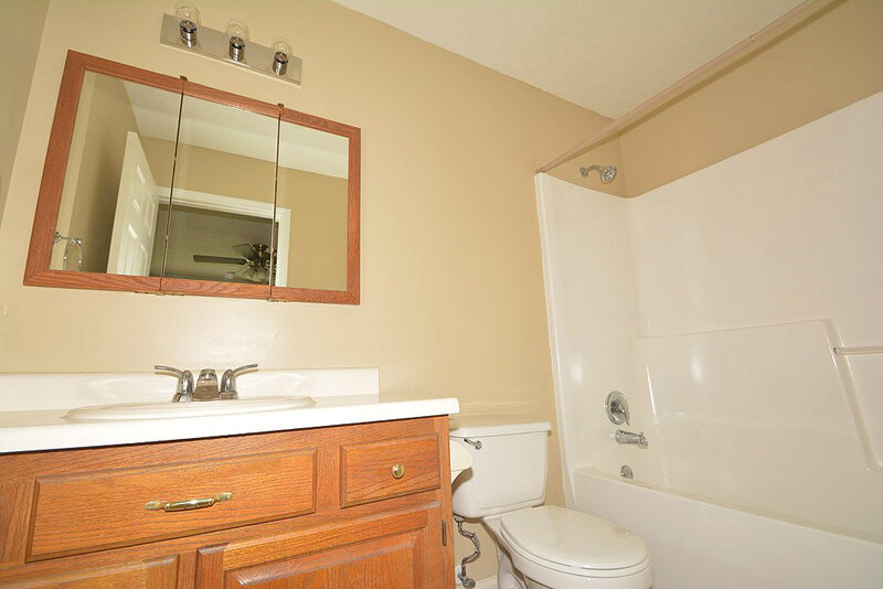 2,320/Mo, 5510 Allison Way Noblesville, IN 46062 Master Bathroom View