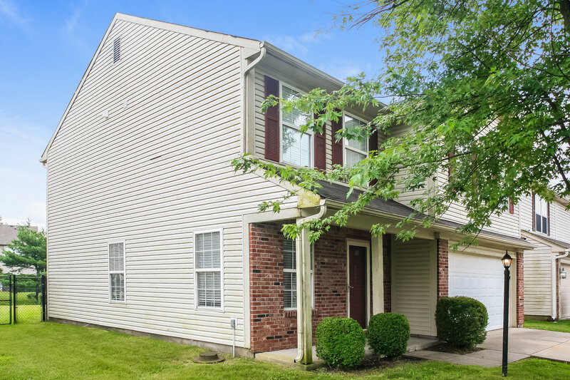 2,035/Mo, 19298 Links Ln Noblesville, IN 46062 Front View