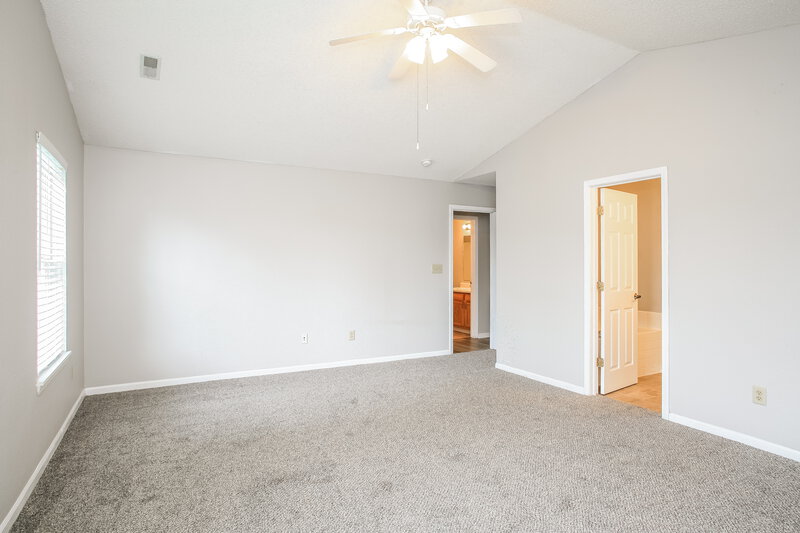 2,035/Mo, 19298 Links Ln Noblesville, IN 46062 Main Bedroom View