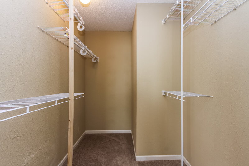1,810/Mo, 19298 Links Ln Noblesville, IN 46062 Walk In Closet View