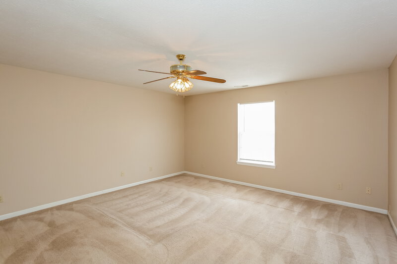 2,540/Mo, 520 Blue Spring Dr Indianapolis, IN 46239 Main Bedroom View
