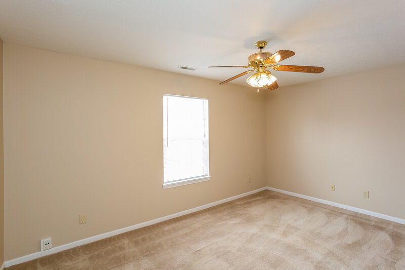 2,540/Mo, 520 Blue Spring Dr Indianapolis, IN 46239 Bedroom View