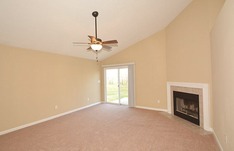 1,570/Mo, 410 Vernon Pl Westfield, IN 46074 Great Room View 2
