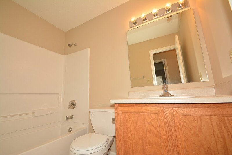 1,505/Mo, 8118 Little River Ln Indianapolis, IN 46239 Bathroom View 2