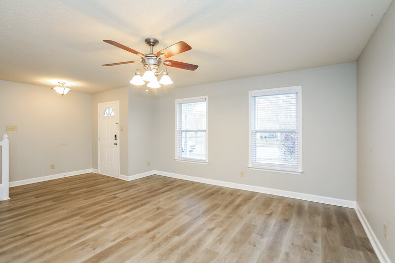 1,955/Mo, 12179 Maize Dr Noblesville, IN 46060 Misc View 3
