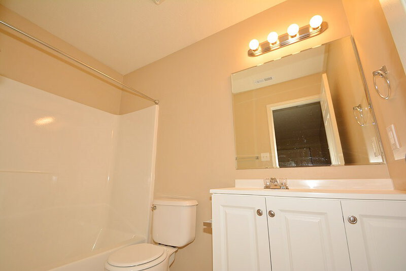 1,870/Mo, 4071 Dogwood Ct Franklin, IN 46131 Master Bathroom View