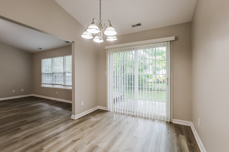 1,960/Mo, 6114 King Lear Ct Indianapolis, IN 46254 Dining Room View