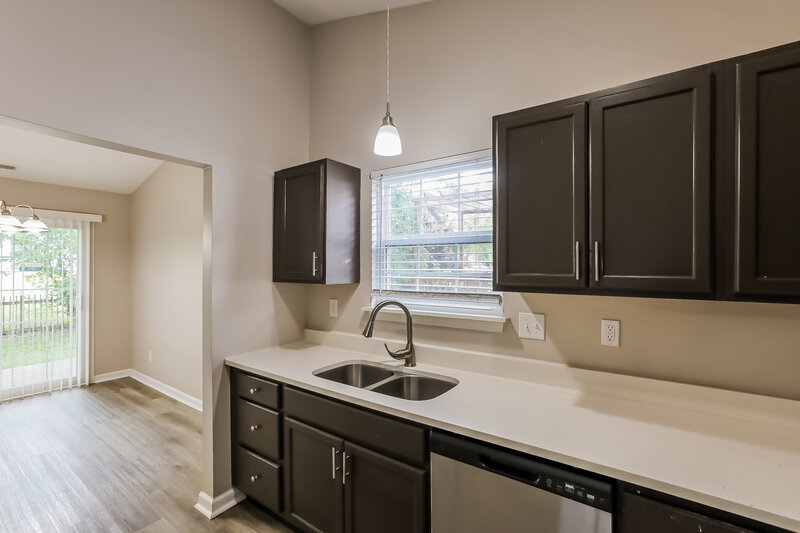 1,960/Mo, 6114 King Lear Ct Indianapolis, IN 46254 Kitchen View 2