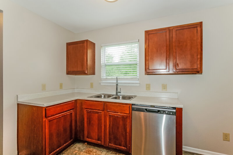 1,645/Mo, 10646 Pavilion Dr Indianapolis, IN 46259 Kitchen View 2