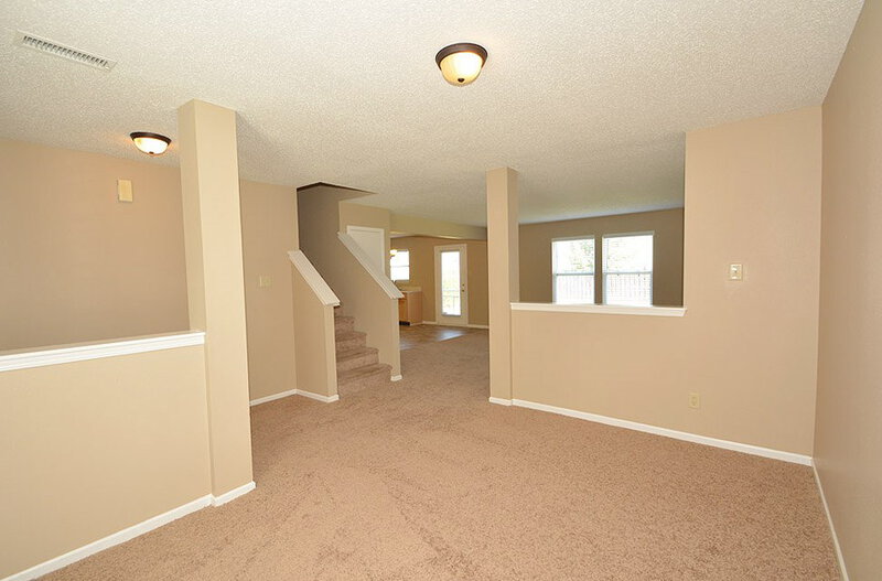 2,370/Mo, 6792 W Raleigh Dr McCordsville, IN 46055 Living Room View 2